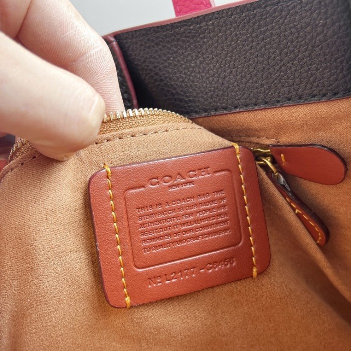 COACH Handbags 0038 (2022)