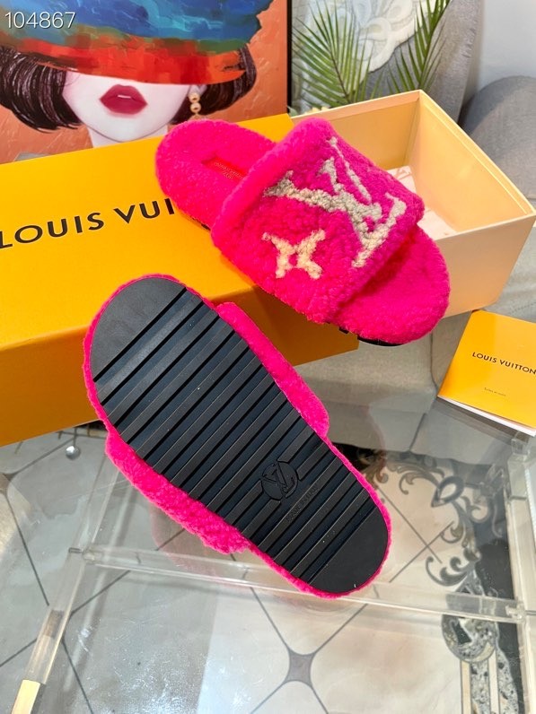 LV Hairy slippers 0014 (2022)