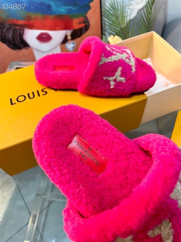 LV Hairy slippers 0014 (2022)