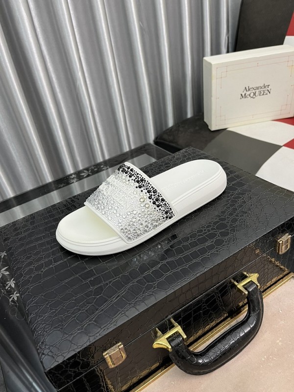 Alexander McQueen slipper 0024 (2022)