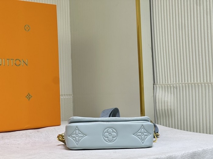 Louis Vuitton Handbags 0056 (2022)