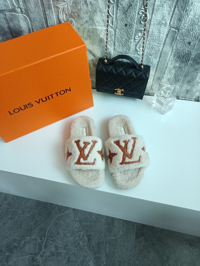 LV Hairy slippers 0018 (2022)