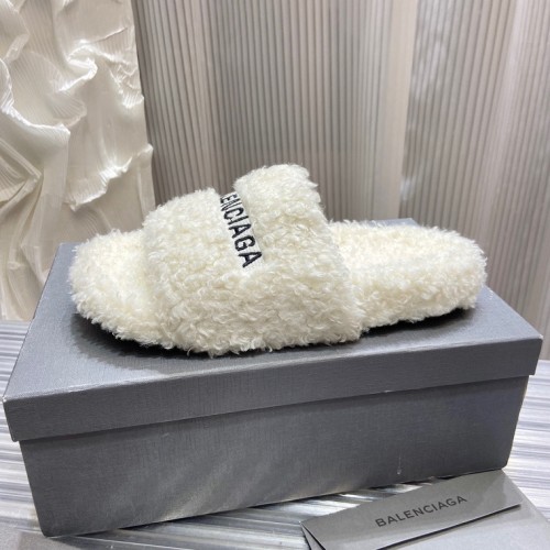 Balenciaga Hairy slippers 0022（2022）