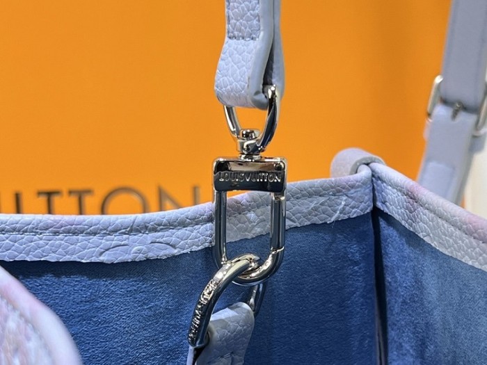 Louis Vuitton Handbags 0098 (2022)