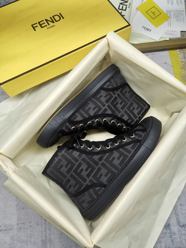 Fendi Short Boost Women Shoes 0011 (2022)