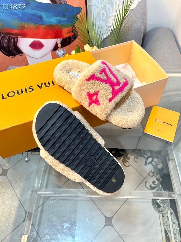LV Hairy slippers 0015 (2022)