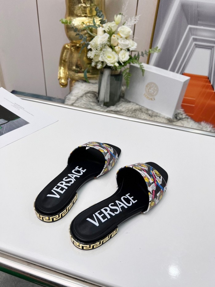 Versace Slippers Women Shoes 0010（2022）