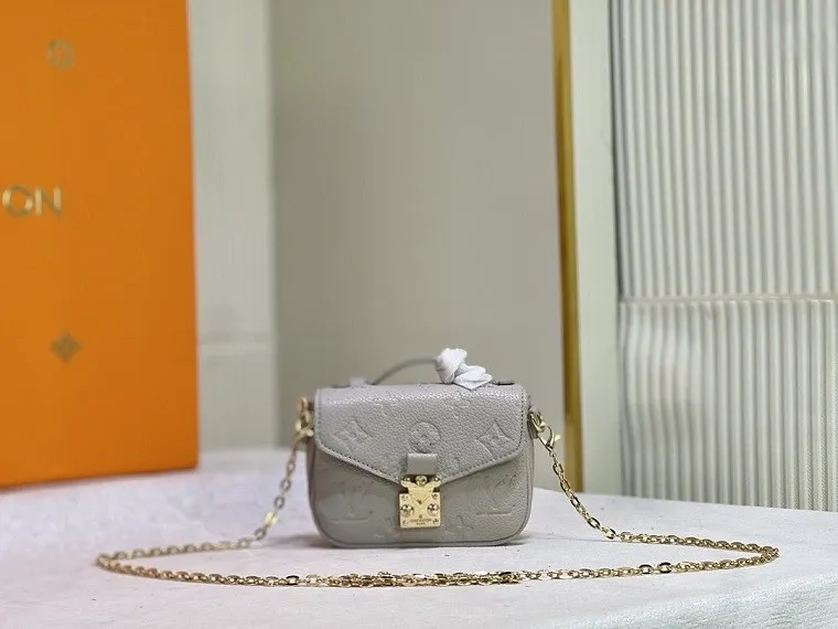 Louis Vuitton Handbags 0061 (2022)