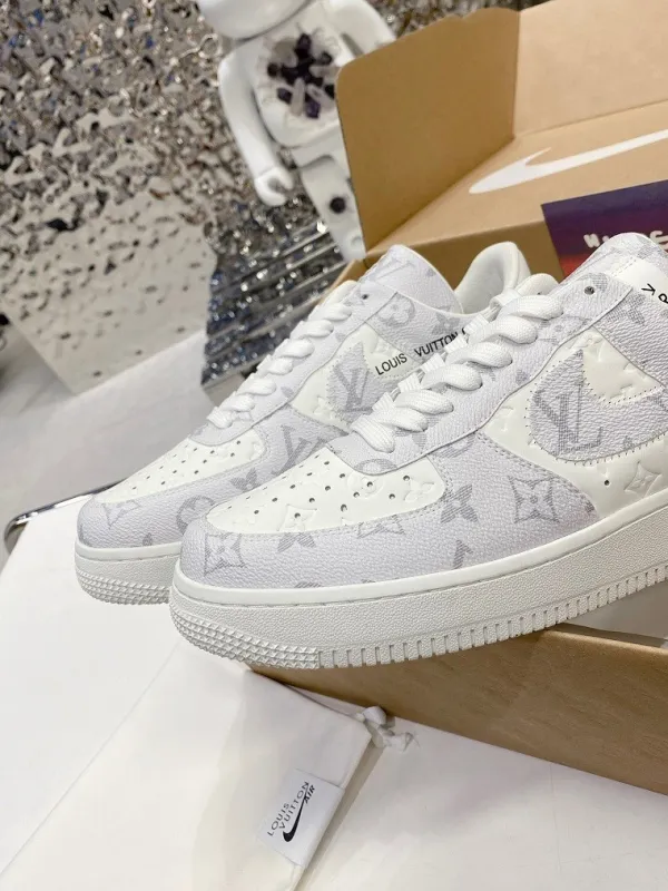 Super High End LV Men And Women Shoes 0053 (2022)