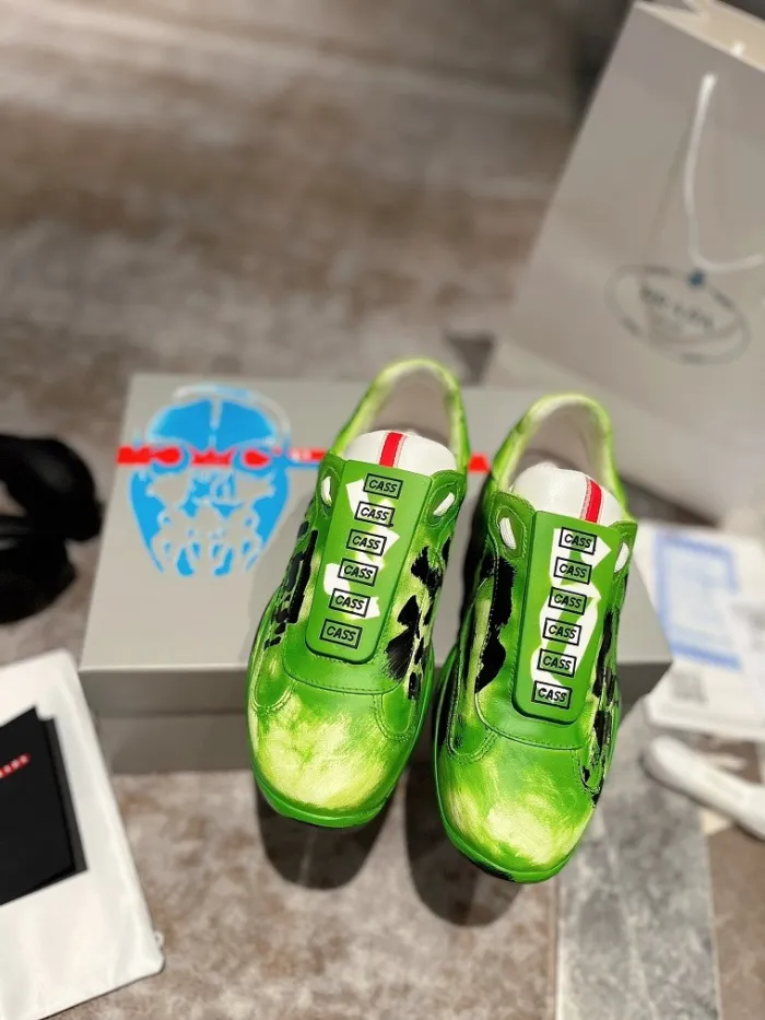 Super High End Prada Men Shoes 002 (2022)