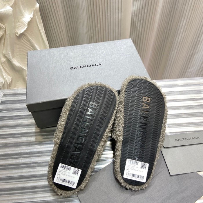 Balenciaga Hairy slippers 0017（2022）