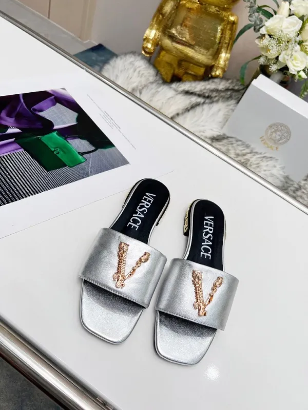 Versace Slippers Women Shoes 0025（2022）