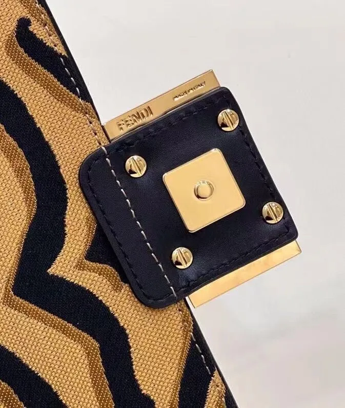 Fendi Super High End Handbags 0054（2022）