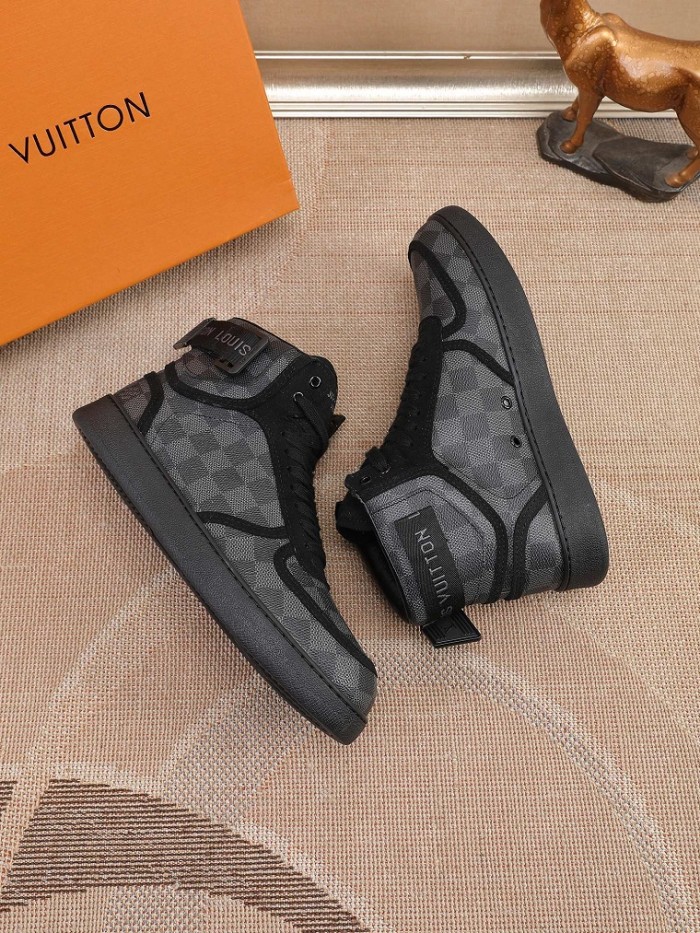 LV Short Boostr Men Shoes 001 (2022)