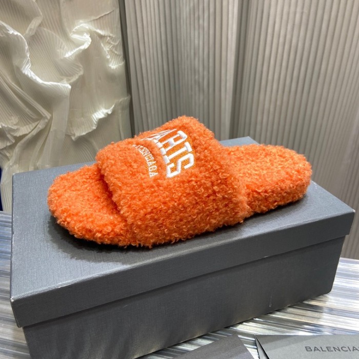 Balenciaga Hairy slippers 0011（2022）