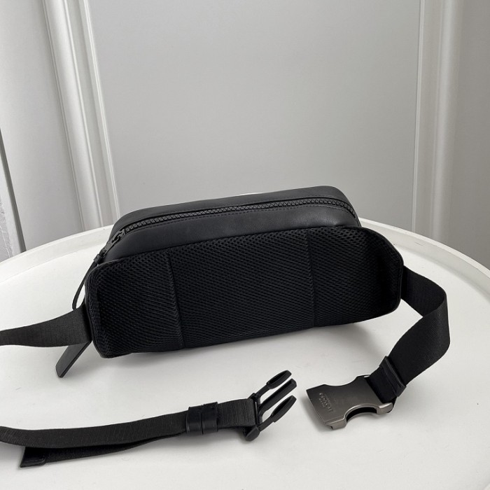 COACH Fanny Pack 004 (2022)