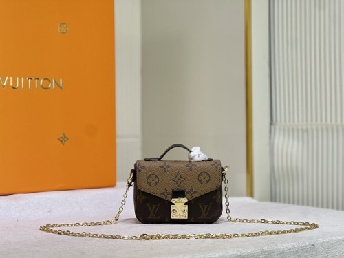 Louis Vuitton Handbags 0064 (2022)