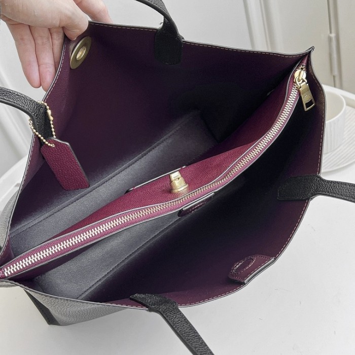 COACH Handbags 0051 (2022)