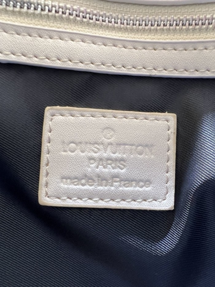 LV Travel bags 0015 (2022)