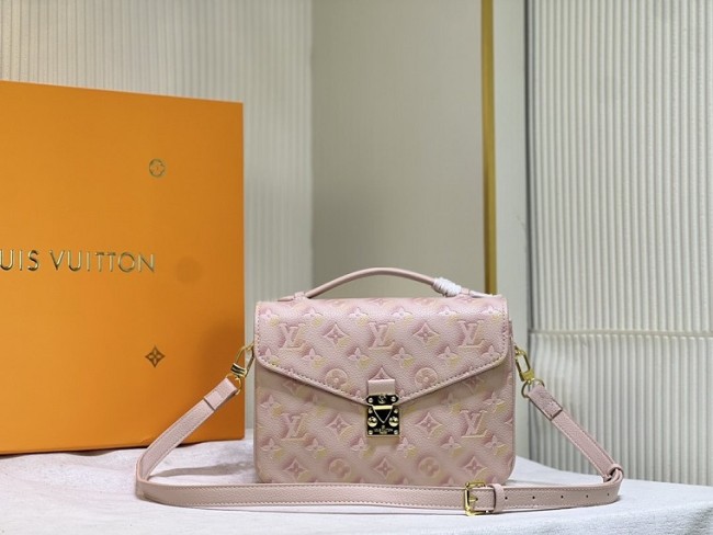 Louis Vuitton Handbags 0085 (2022)