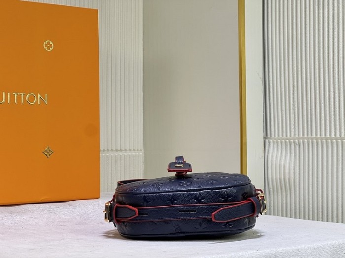Louis Vuitton Handbags 0060 (2022)