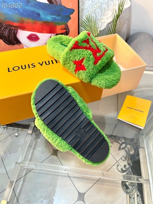 LV Hairy slippers 0011 (2022)