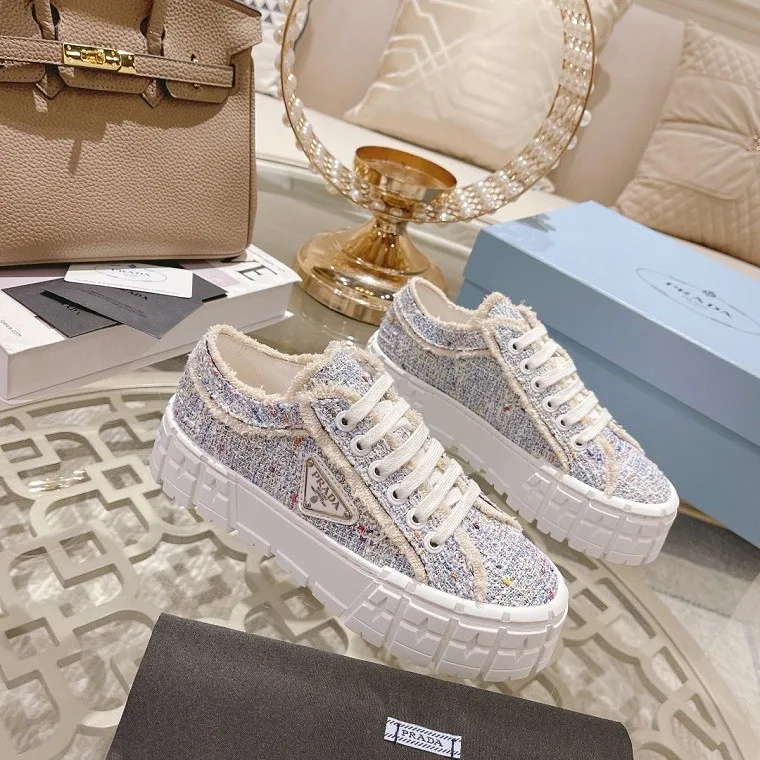 Prada Women Shoes 005 (2022)