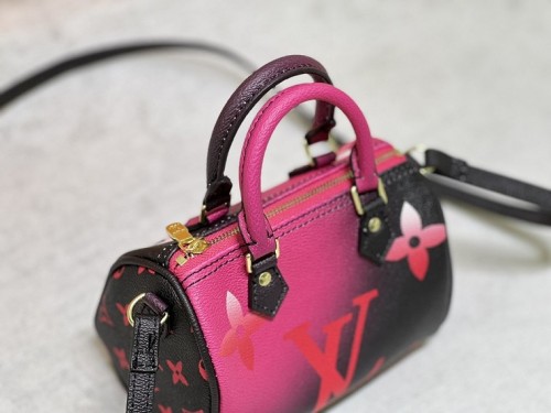 Louis Vuitton Handbags 0070 (2022)
