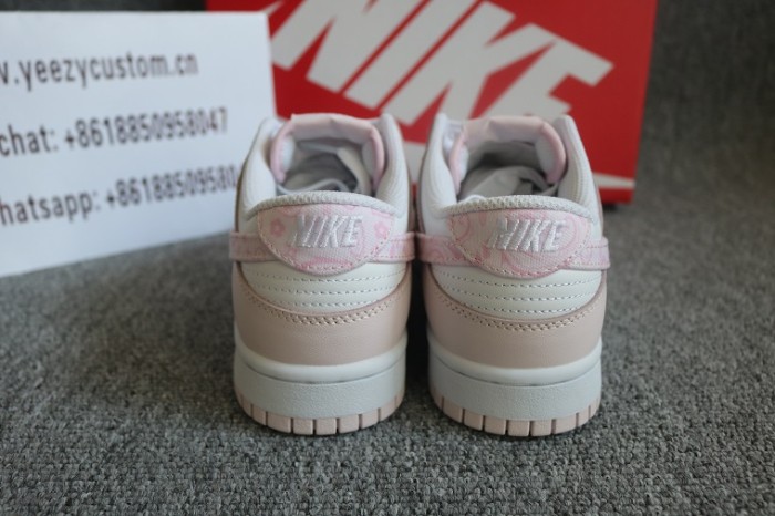 Authentic Nike SB Dunk Low Pink Paisley