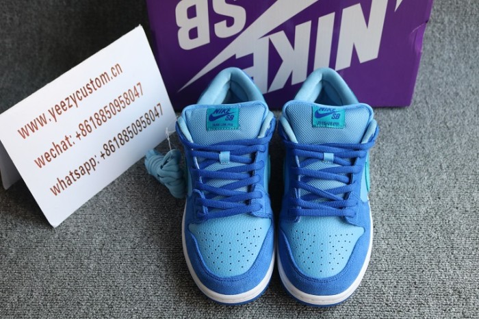 Authentic Nike SB Dunk Low  Blue Raspberry