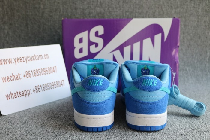 Authentic Nike SB Dunk Low  Blue Raspberry