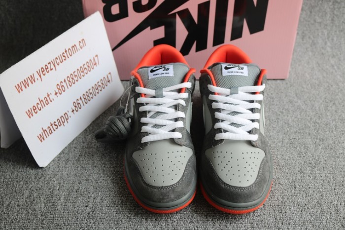 Authentic Nike SB Dunk Low Staple NYC Pigeon