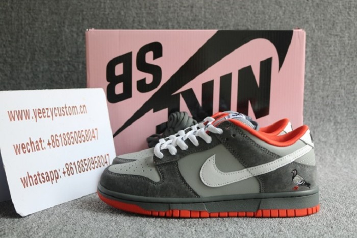 Authentic Nike SB Dunk Low Staple NYC Pigeon
