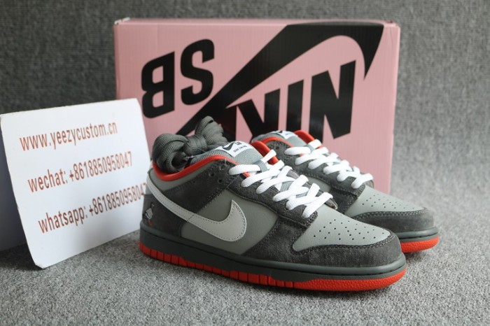 Authentic Nike SB Dunk Low Staple NYC Pigeon