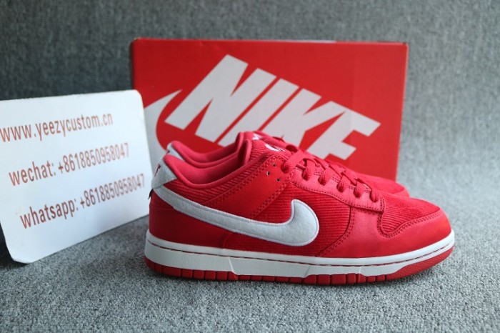 Authentic Nike Dunk Low Valentine Day
