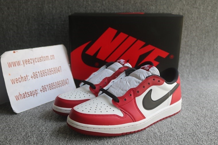 Authentic Air Jordan 1 Low Top Chicago