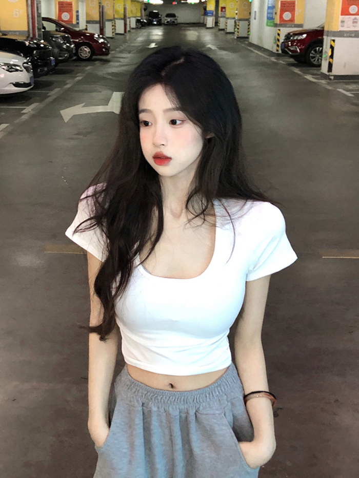 夏季辣妹純欲風U領修身短款緊身打底衫(限時優惠50%+包郵！)