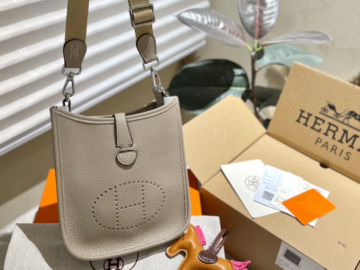 Evelyne Hermès Bags