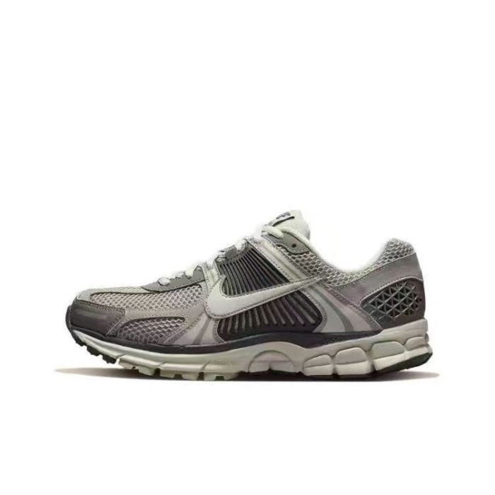 【Big Sale】Nike Zoom Vomero 5 Limited sale