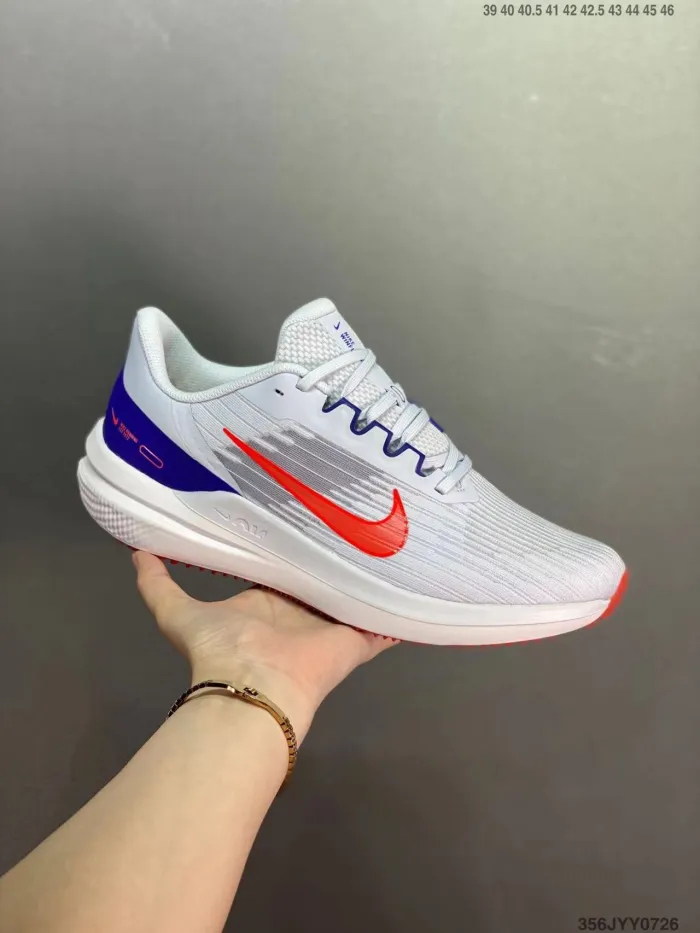 Corporate Nike Landing on the Moon NIKE AIR WINFLO 9