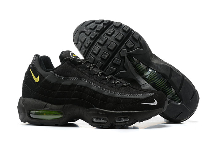 Nike Air Max 95 Nike Street Retro Running Shoe