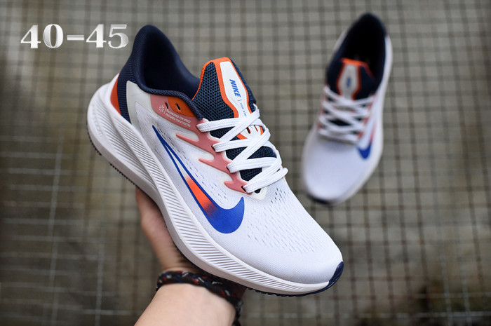 Landing on the Moon Jaka W7