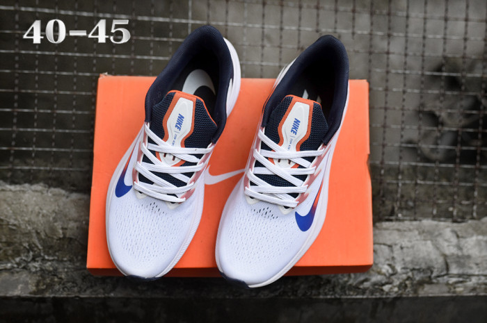 Landing on the Moon Jaka W7