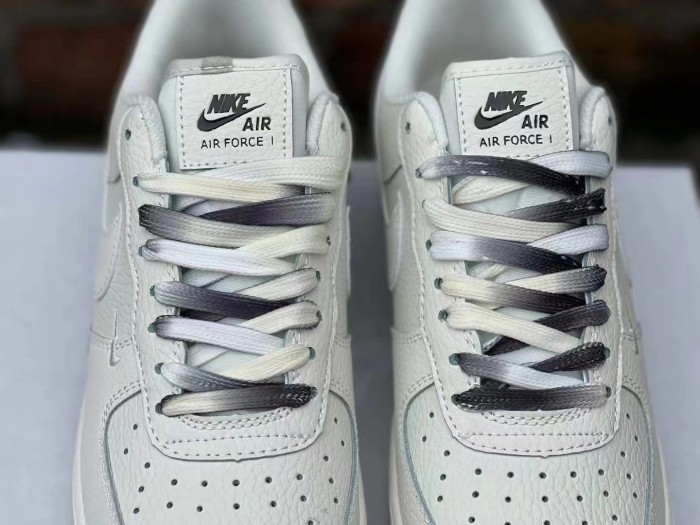 Nike Air Force 1 Low '07  Bicolor Bottom Nets