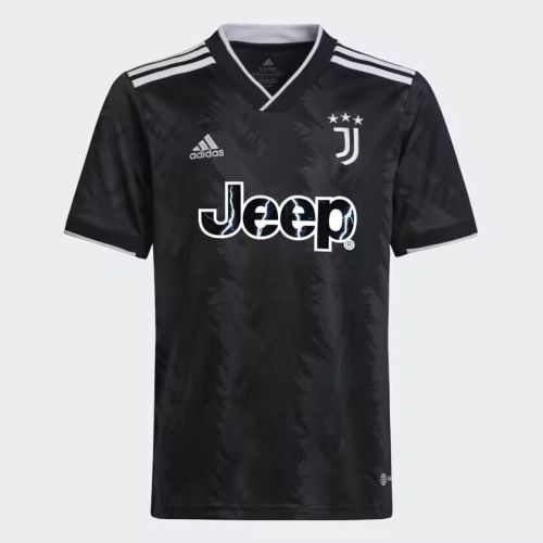 Juventus 2022/2023 away shirt