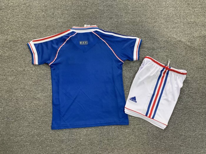 1998 French home
