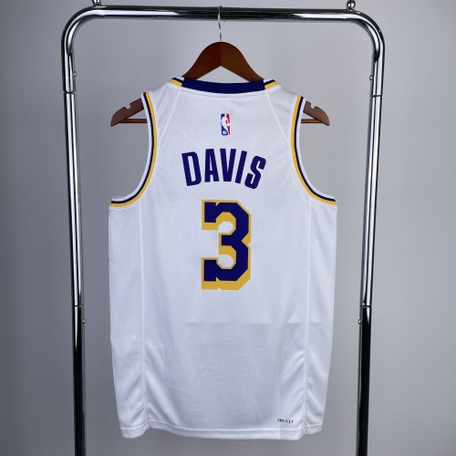 23rd season, Lakers, turtleneck, White No. 3 Davis