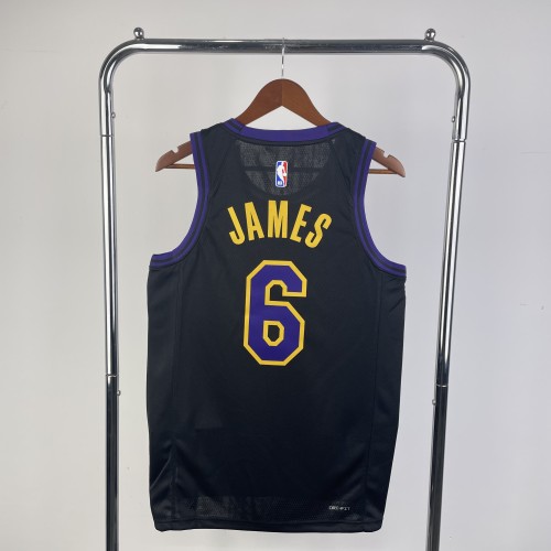 24th season, Lakers, City 6 James