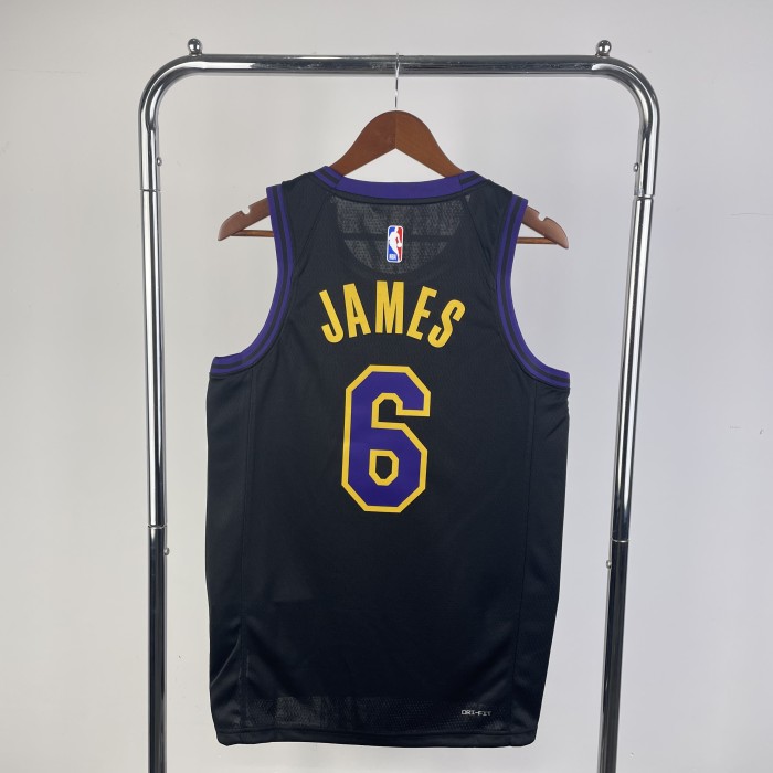 24th season, Lakers, City 6 James