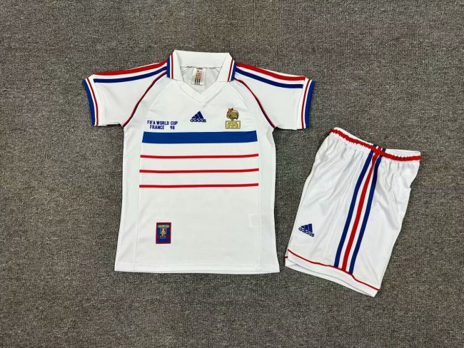 1998. French away children's wear